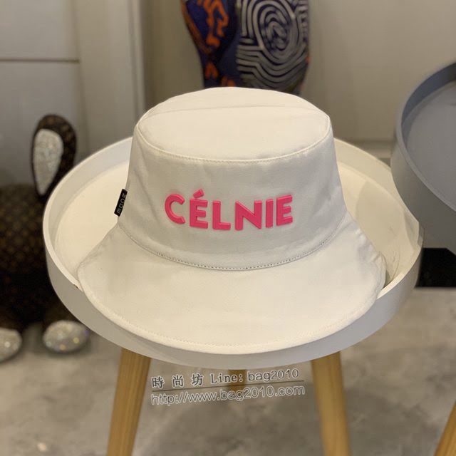 CELINE新品女士帽子 賽琳立體彩虹字母炫彩系列漁夫帽  mm1621